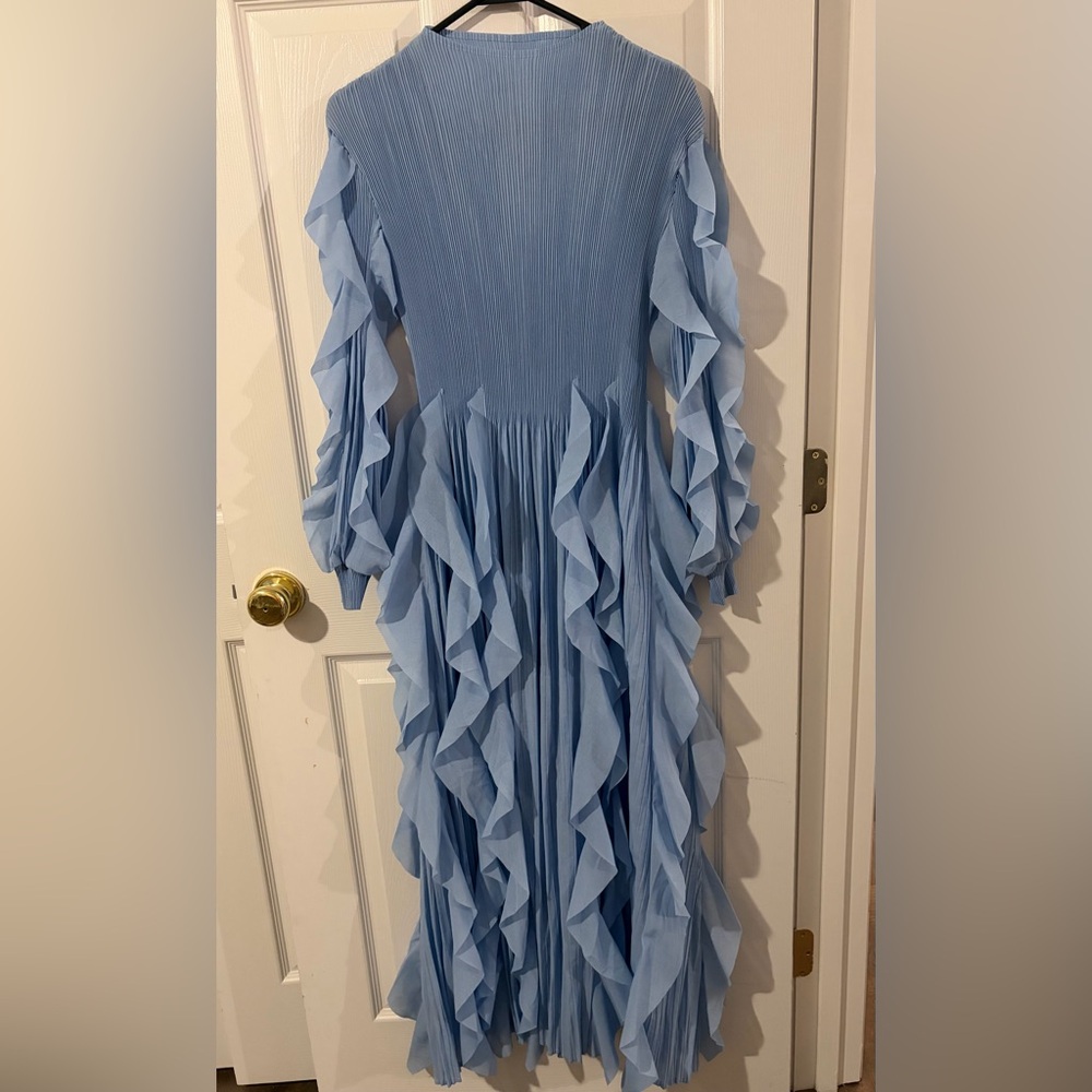 Elegant Blue Ruffle Dress